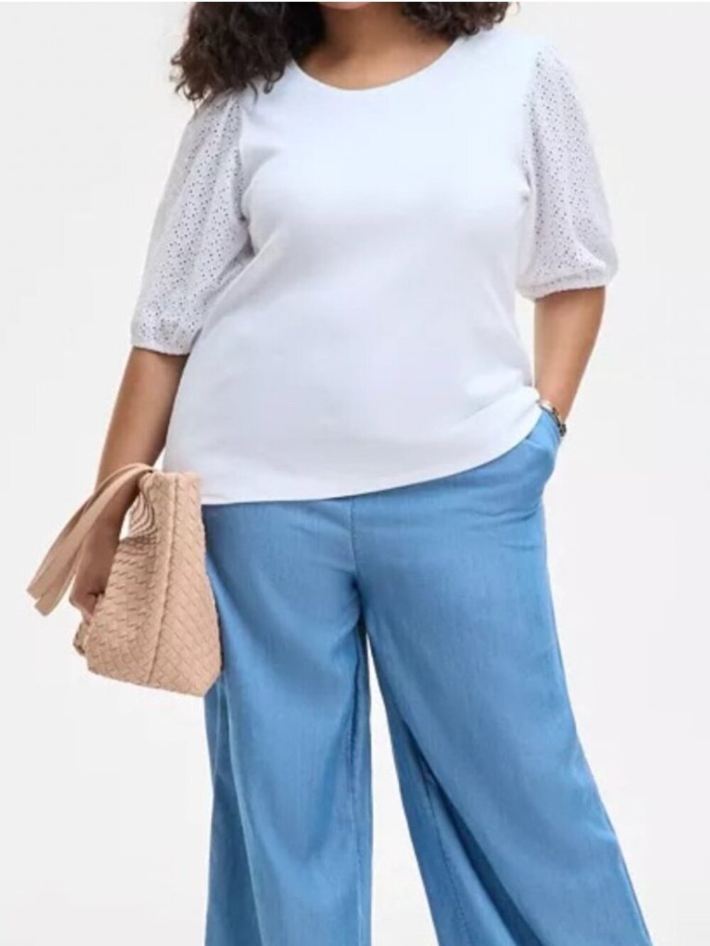Macy's On 34th Tee with white eyelet puff sleeves 1x new without tags